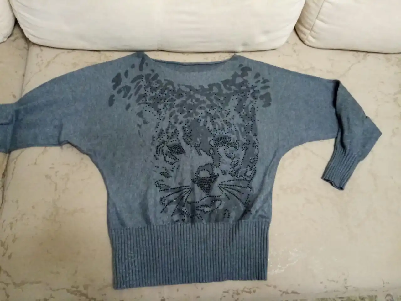 Продажа одежды размеров 42 и 44