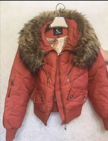 Продам пуховик 46-48 - Одежда в Орск