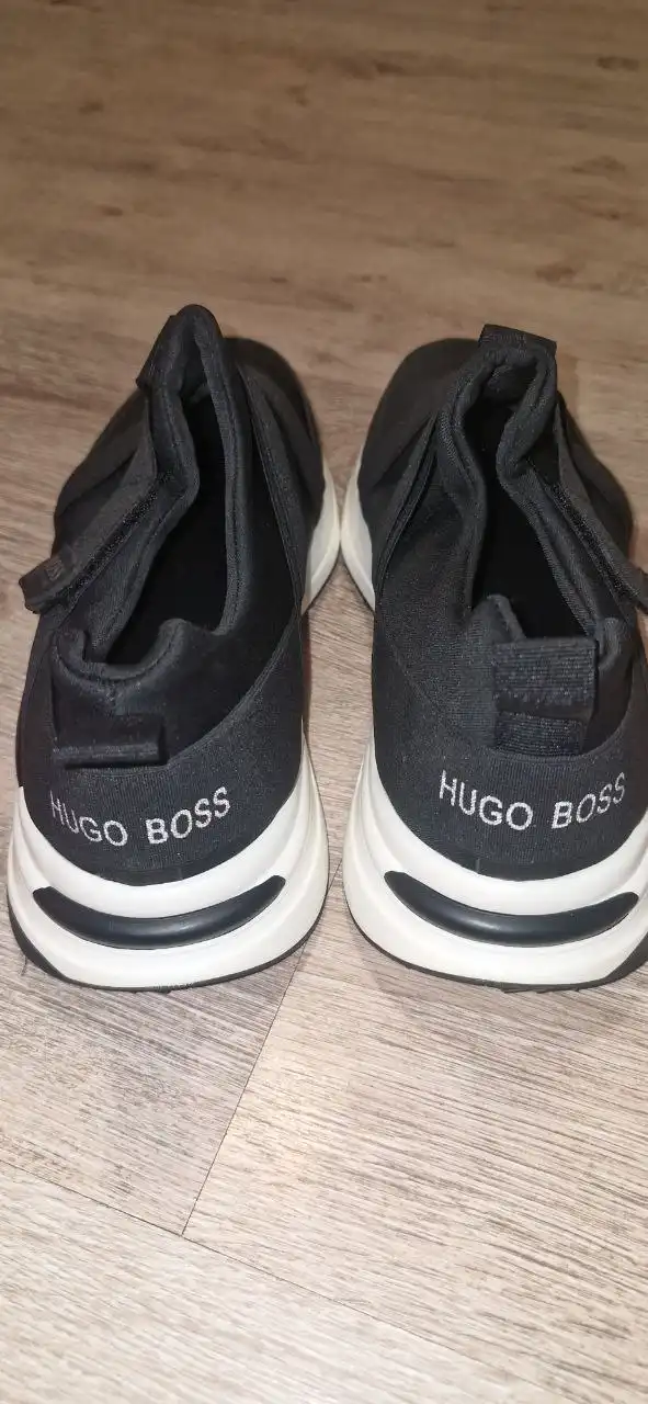 Мужские кроссовки 43 размер