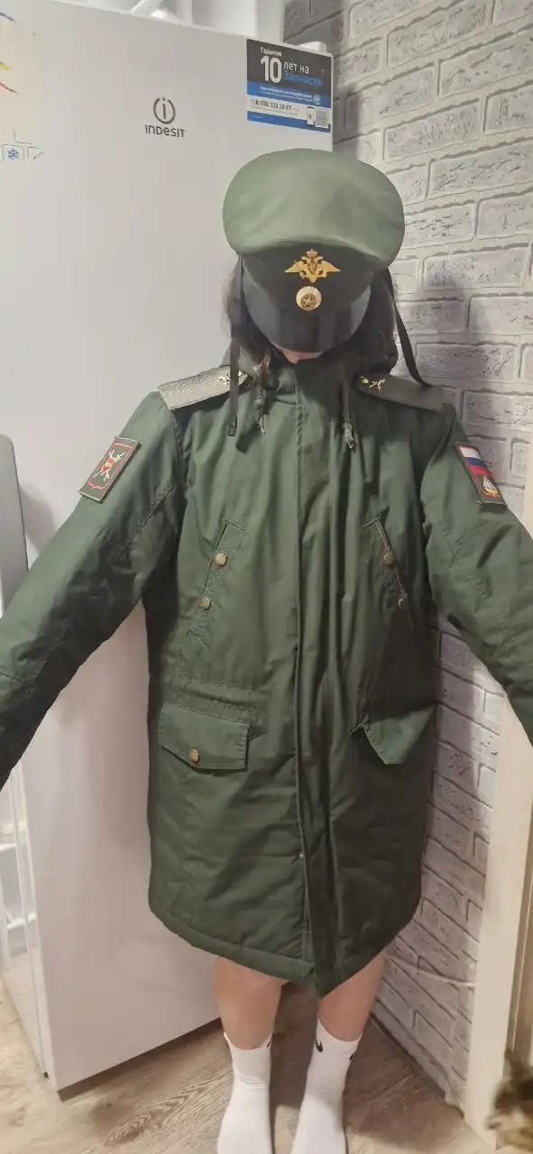 Продам зимнюю куртку аляска военная - Верхняя одежда (Одежда) в Орск