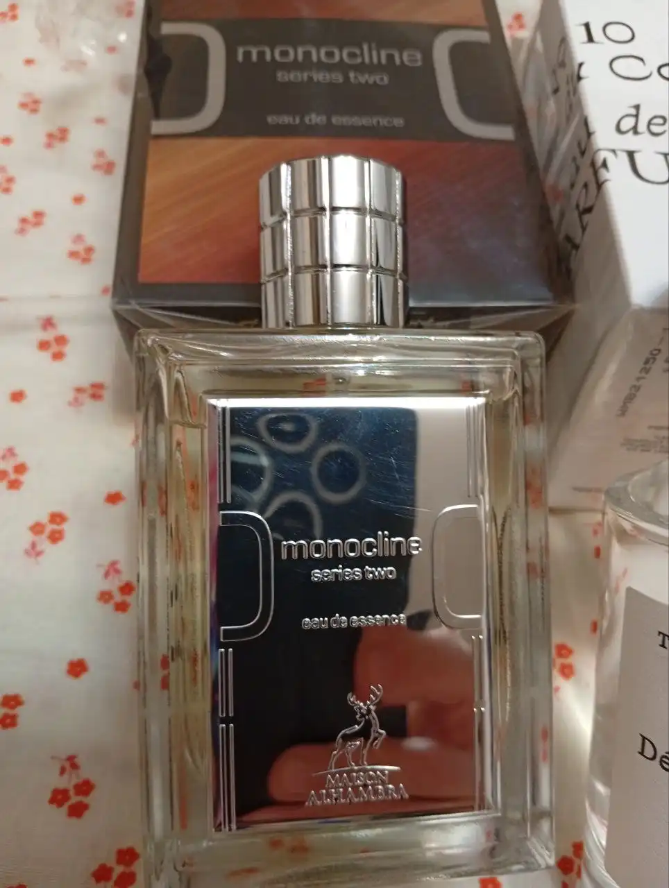 Продам парфюм Эмираты - Парфюмерия (Красота и здоровье) в Орск