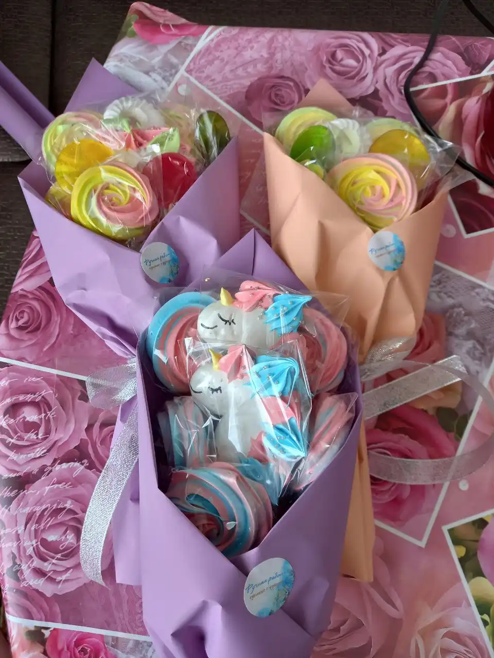 Букеты из мыльных роз, зефирных тюльпанов и безе - Услуги в Орск-Новотроицк