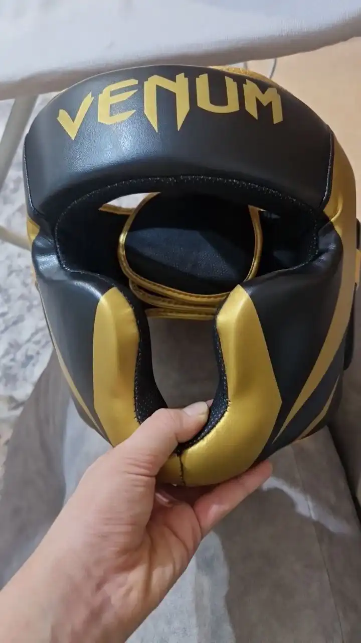 Продам шлем 56-58 - Спортивные товары (Хобби и отдых) в Орск