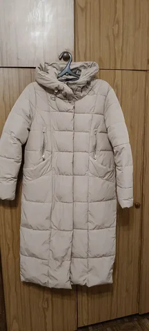 Пуховик зимний бежевый размер 44-46 - Верхняя одежда в Орск