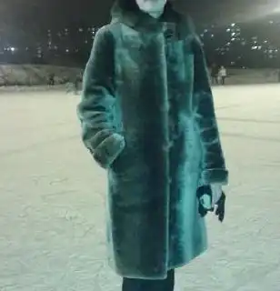 Продам мутоновую шубу с капюшоном из норки - Верхняя одежда (Одежда) в Орск