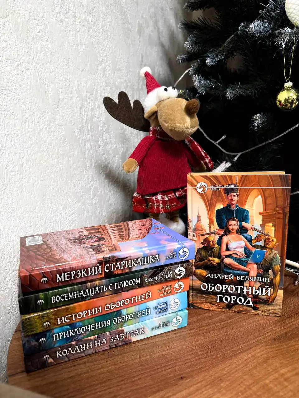 Продажа приставки Sony PlayStation 5 с аксессуарами в Орске - Игровые приставки (Электроника) в Орск