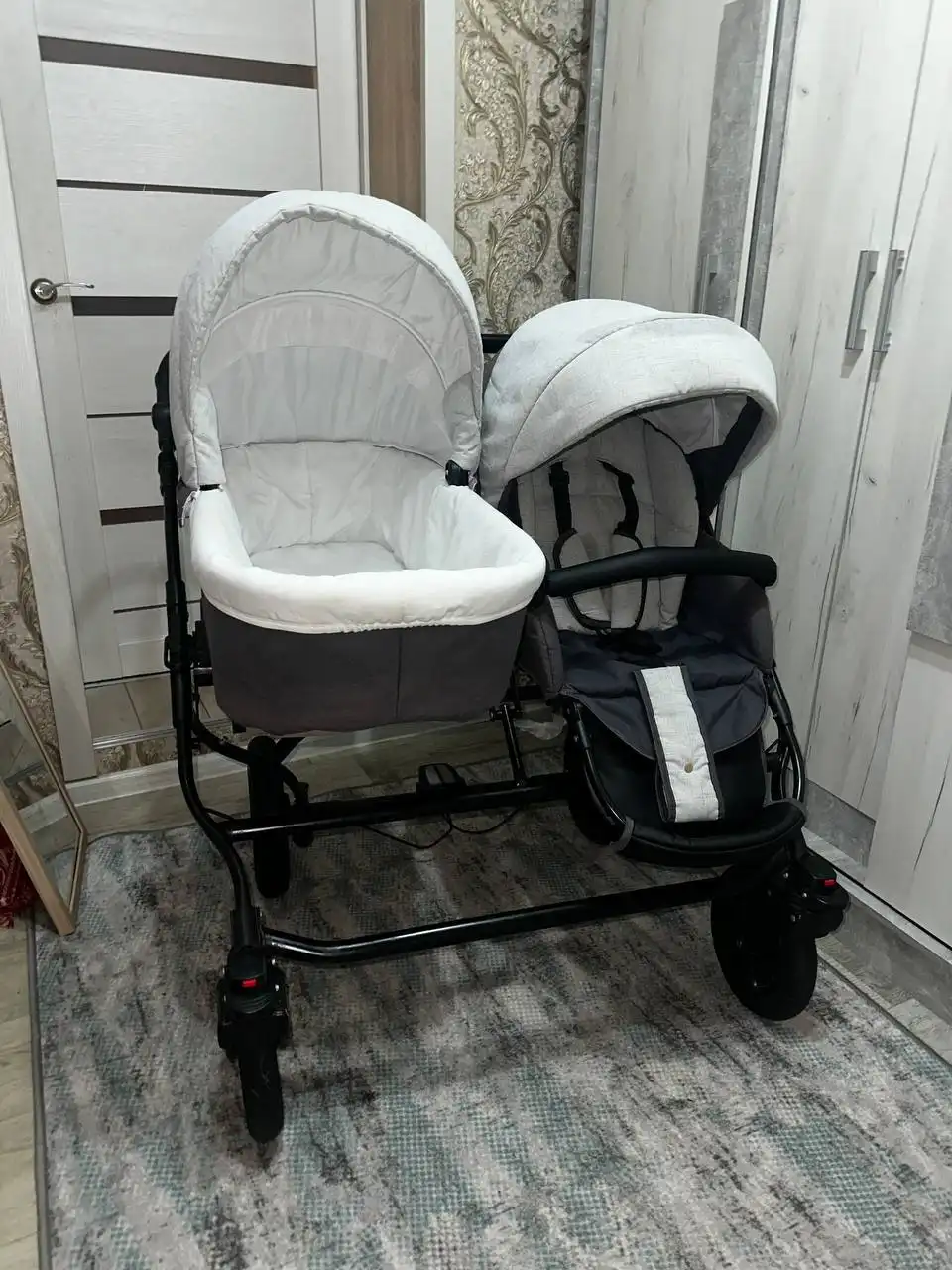 Коляска для двойни или погодок с люльками и сидячими блоками - Коляски (Товары для детей) в Орск-Новотроицк