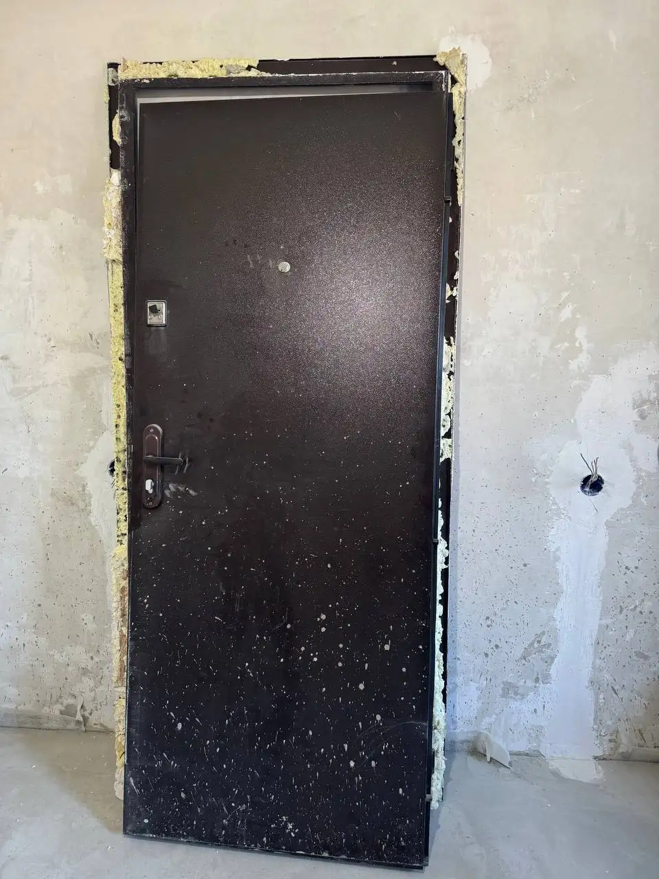 Продажа металлической двери с коробом и без - Двери (Для дома и дачи) в Орск