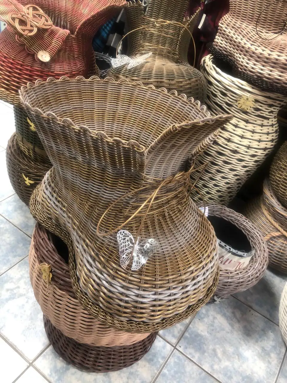 Кашпо Башмак из ротанга ручной работы - Для дома и дачи в Орск-Новотроицк