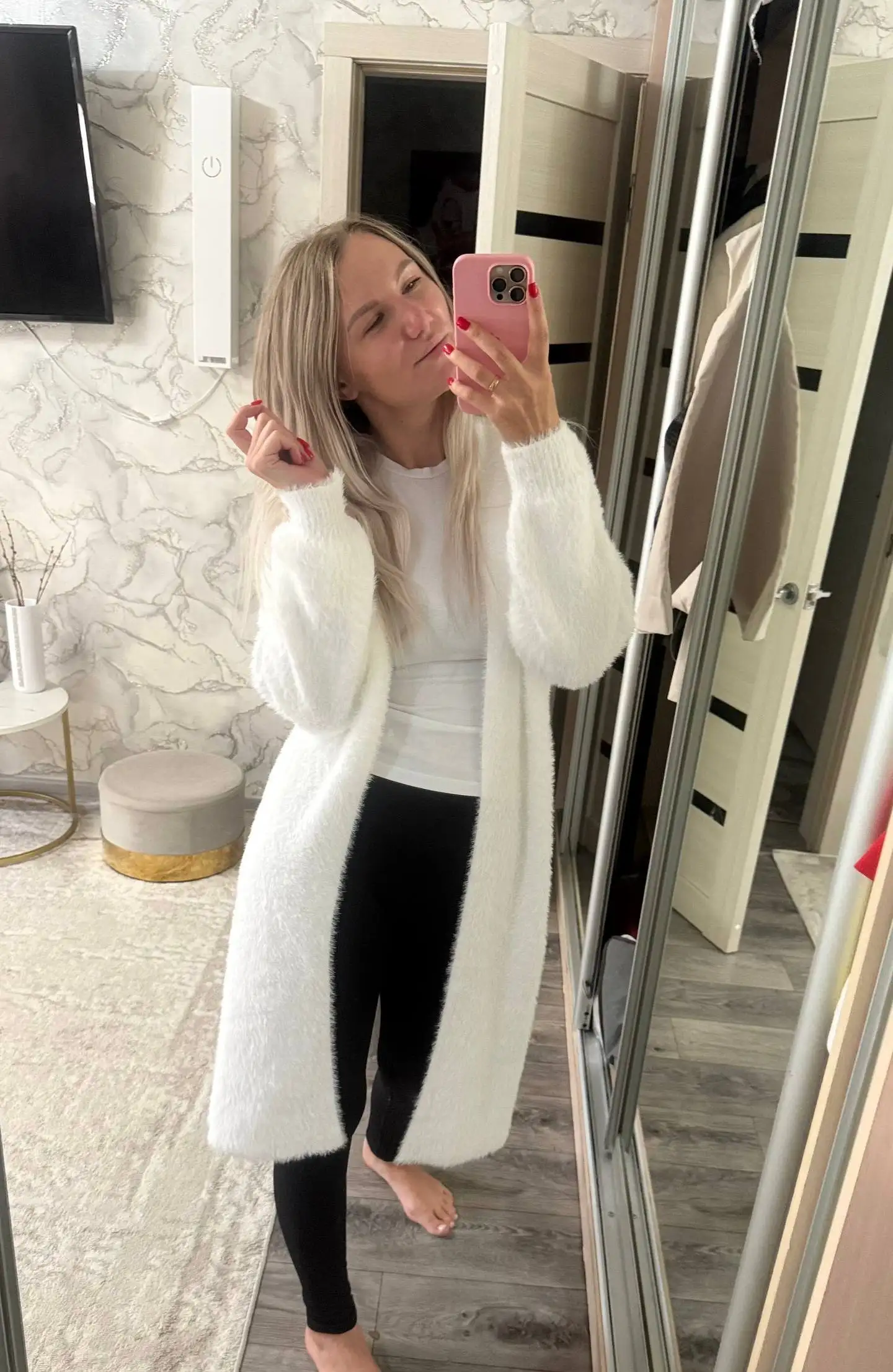 Продам оверсайз худи размер 42-44 - Верхняя одежда (Одежда) в Орск