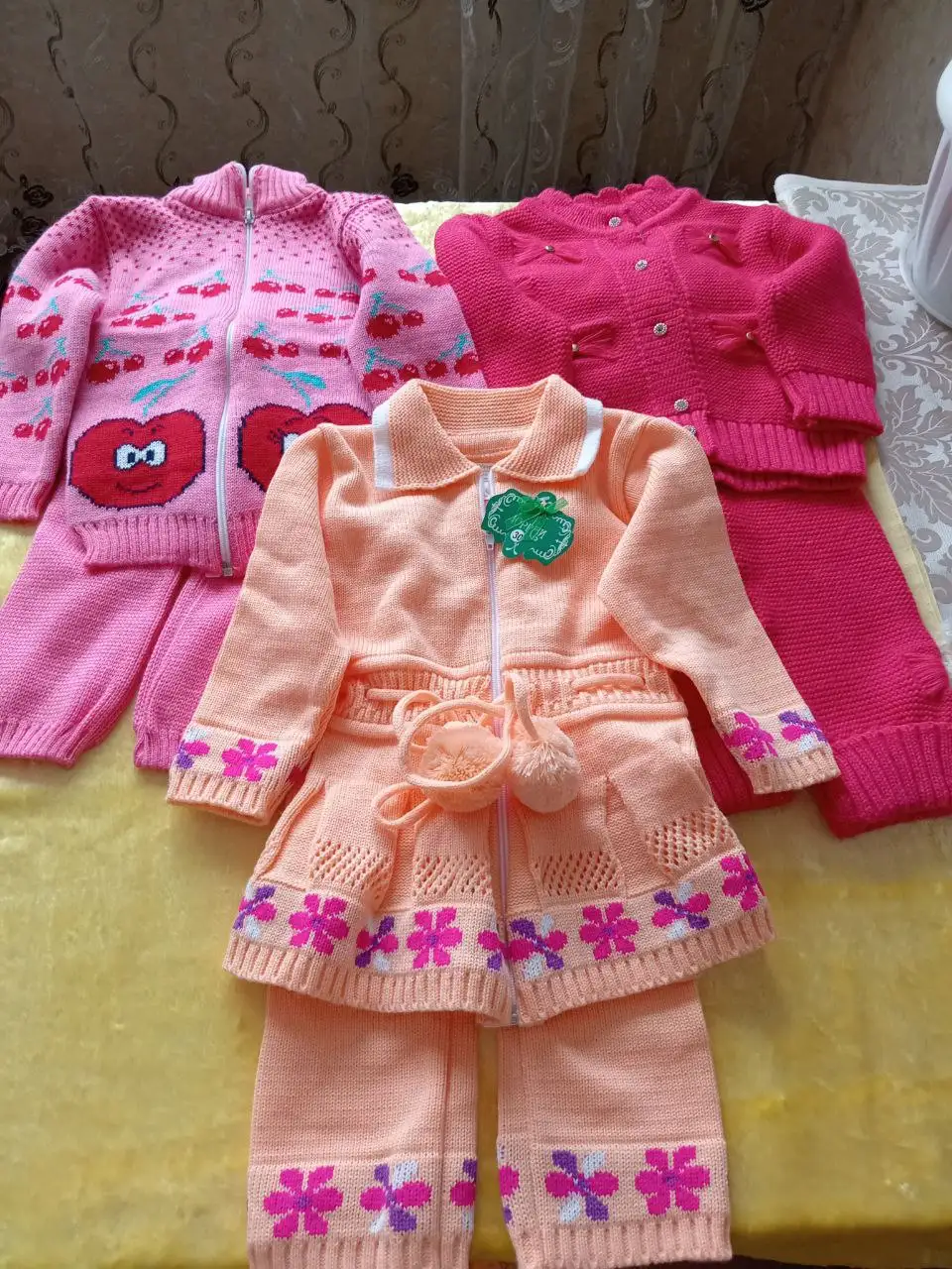 Продажа новых костюмов в Новотроицке - Костюмы (Одежда) в Новотроицк