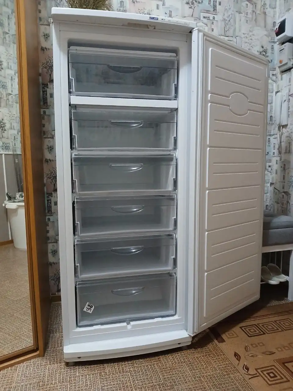 Продажа холодильника Атлант в Новотроицке - Бытовая техника (Для дома и дачи) в Новотроицк