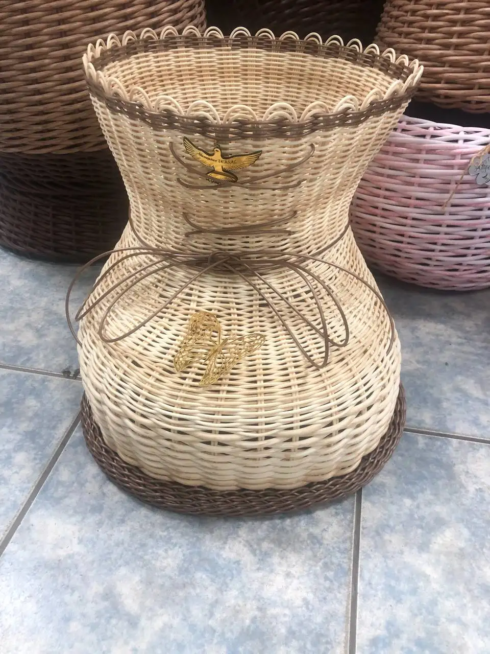 Кашпо башмак из ротанга ручной работы - Кашпо (Для дома и дачи) в Орск