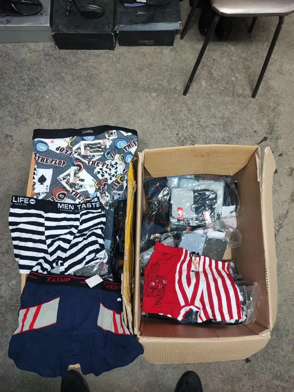 Распродажа обуви, одежды и товаров для красоты в Орске - Барахолка в Орск