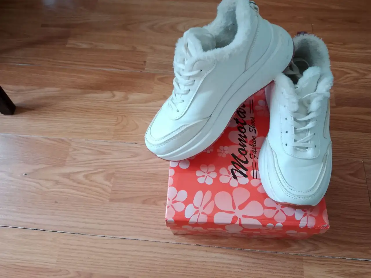 Зимние кроссовки на меху размер 38 - Обувь (Одежда) в Орск-Новотроицк