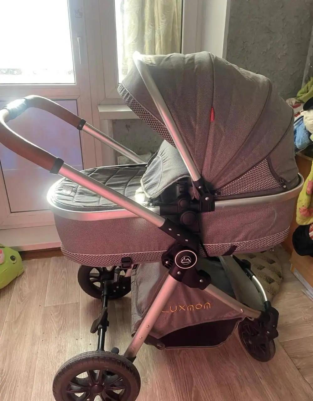 Продам коляску срочно в хорошем состоянии - Коляски (Товары для детей) в Новотроицк