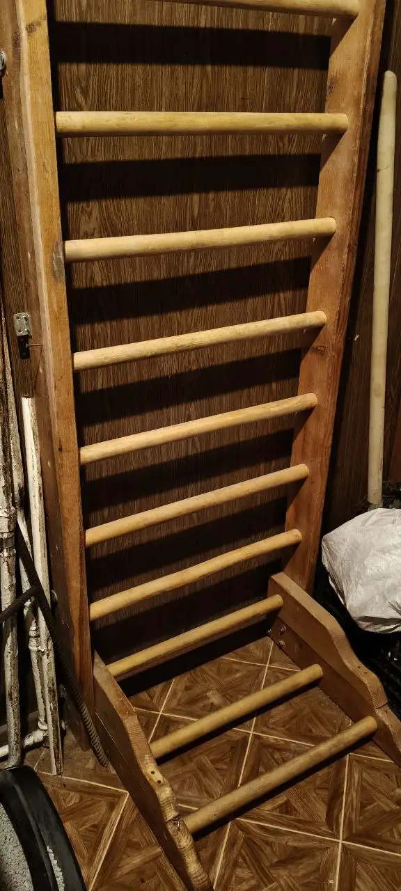 Продам шведскую стенку из дерева - Спорт и отдых (Хобби и отдых) в Орск