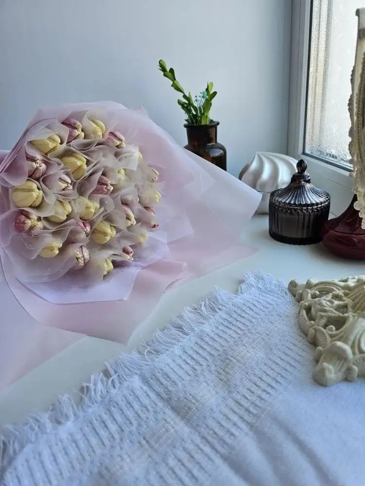 Тюльпаны со скидкой - Цветы (Барахолка) в Новотроицк