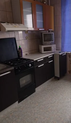 Кухонный гарнитур б/у с мойкой - Для дома и дачи в Новотроицк