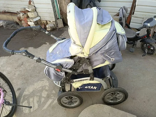 Продажа б/у колясок - Коляски в Орск или Новотроицк