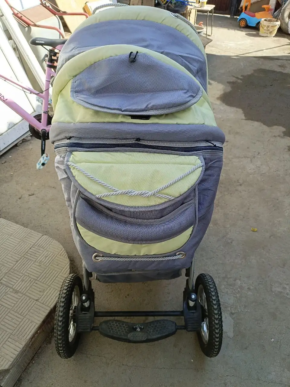 Продажа б/у колясок - Коляски (Товары для детей) в Орск или Новотроицк