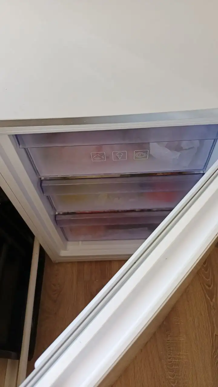 Продается б/у холодильник Beko - Бытовая техника (Для дома и дачи) в Орск-Новотроицк