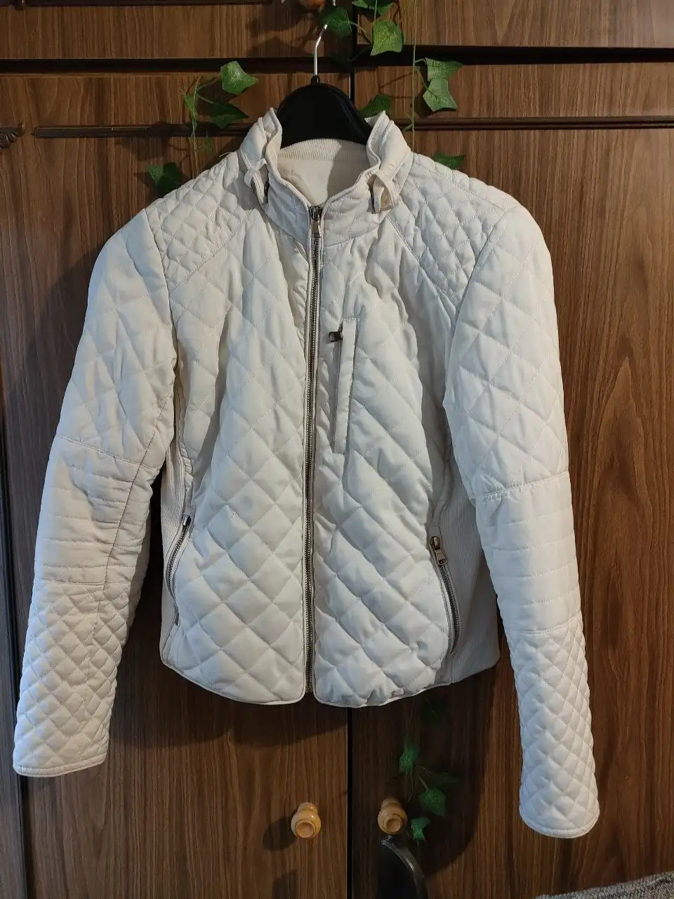 Продажа куртки и платья в Орске - Верхняя одежда, Платья (Одежда) в Орск