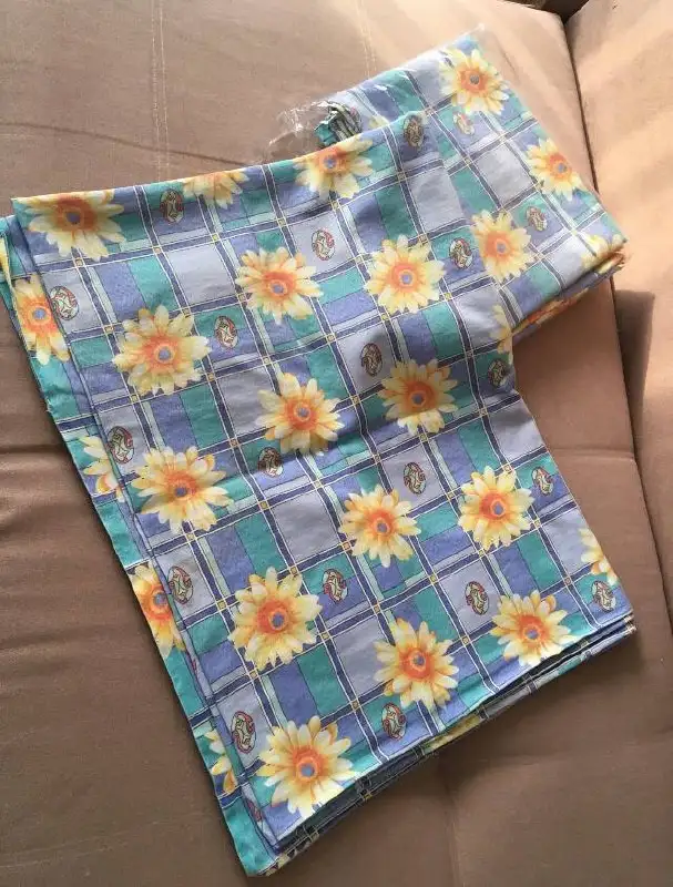 Продам простынь 200x210 - Постельное белье (Для дома и дачи) в Орск