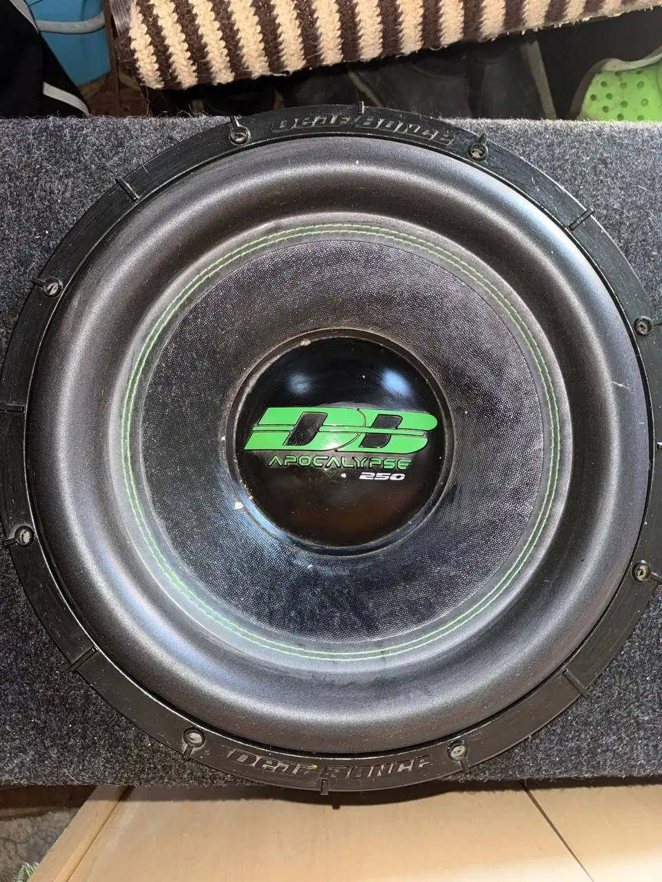 Продам комплект сабвуфера Apocalypse 250 с усилителем MOMO BD 3000.1 - Аудиотехника (Электроника) в Орск или Новотроицк