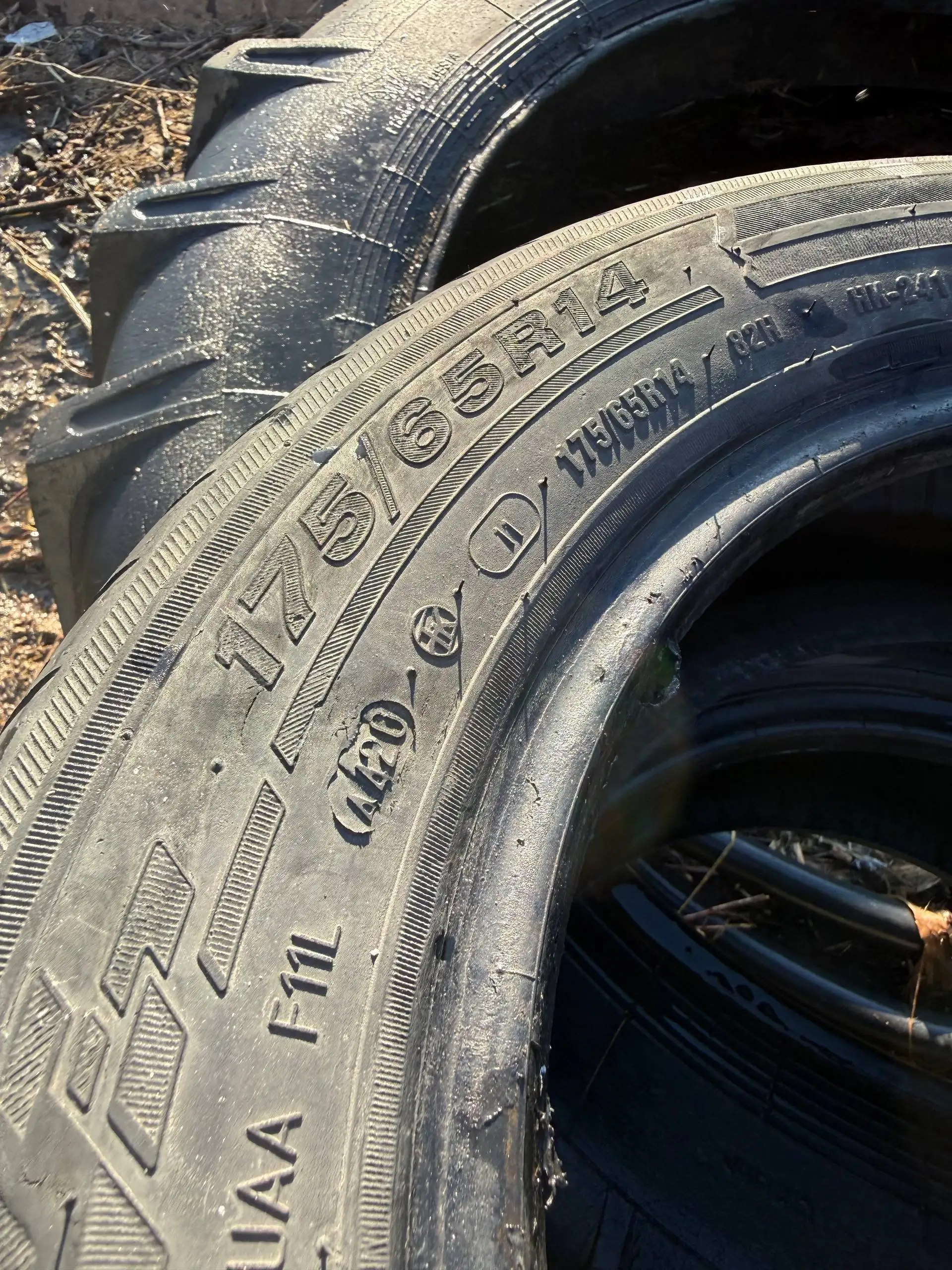 Продам летнюю резину - Шины (Запчасти) в Орск