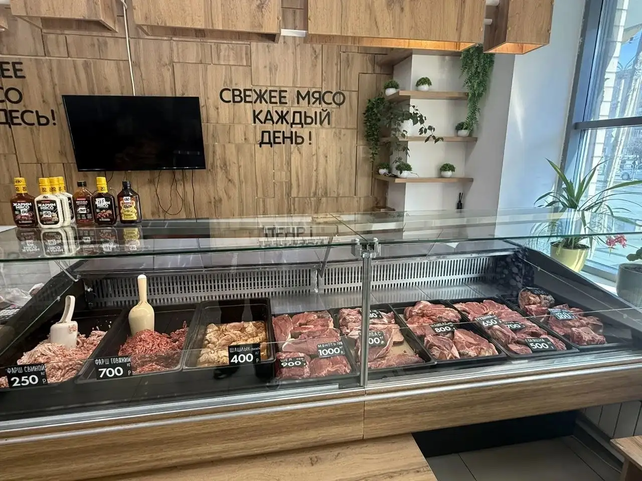 Свежие свиные субпродукты в мясной точке - Продукты питания (Барахолка) в Орск