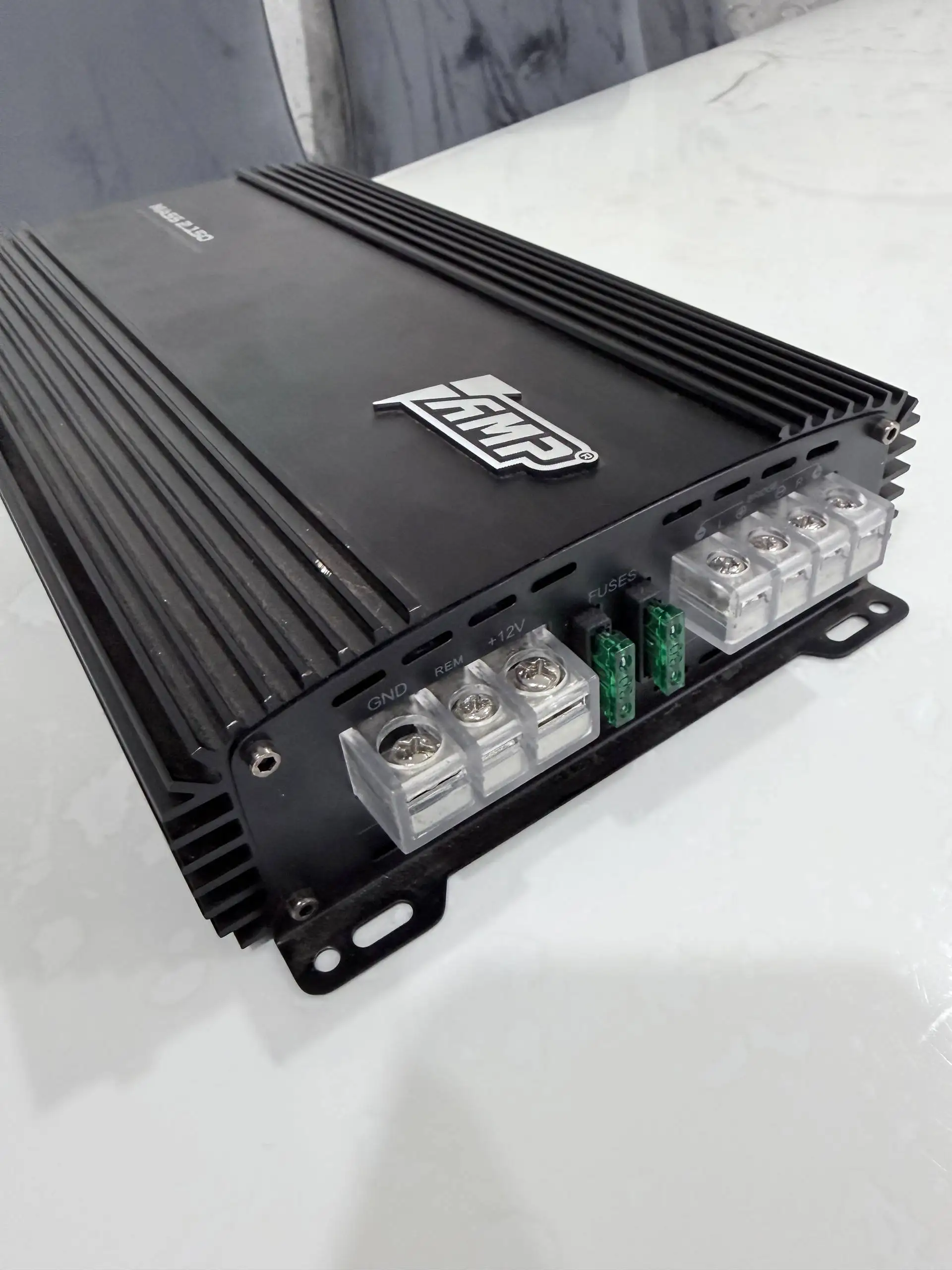 Продажа усилителя и магнитолы - Автозвук (Электроника) в Орск