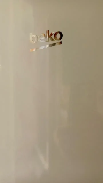 Холодильник BEKO б/у 3 года - Кухонная мебель в Орск