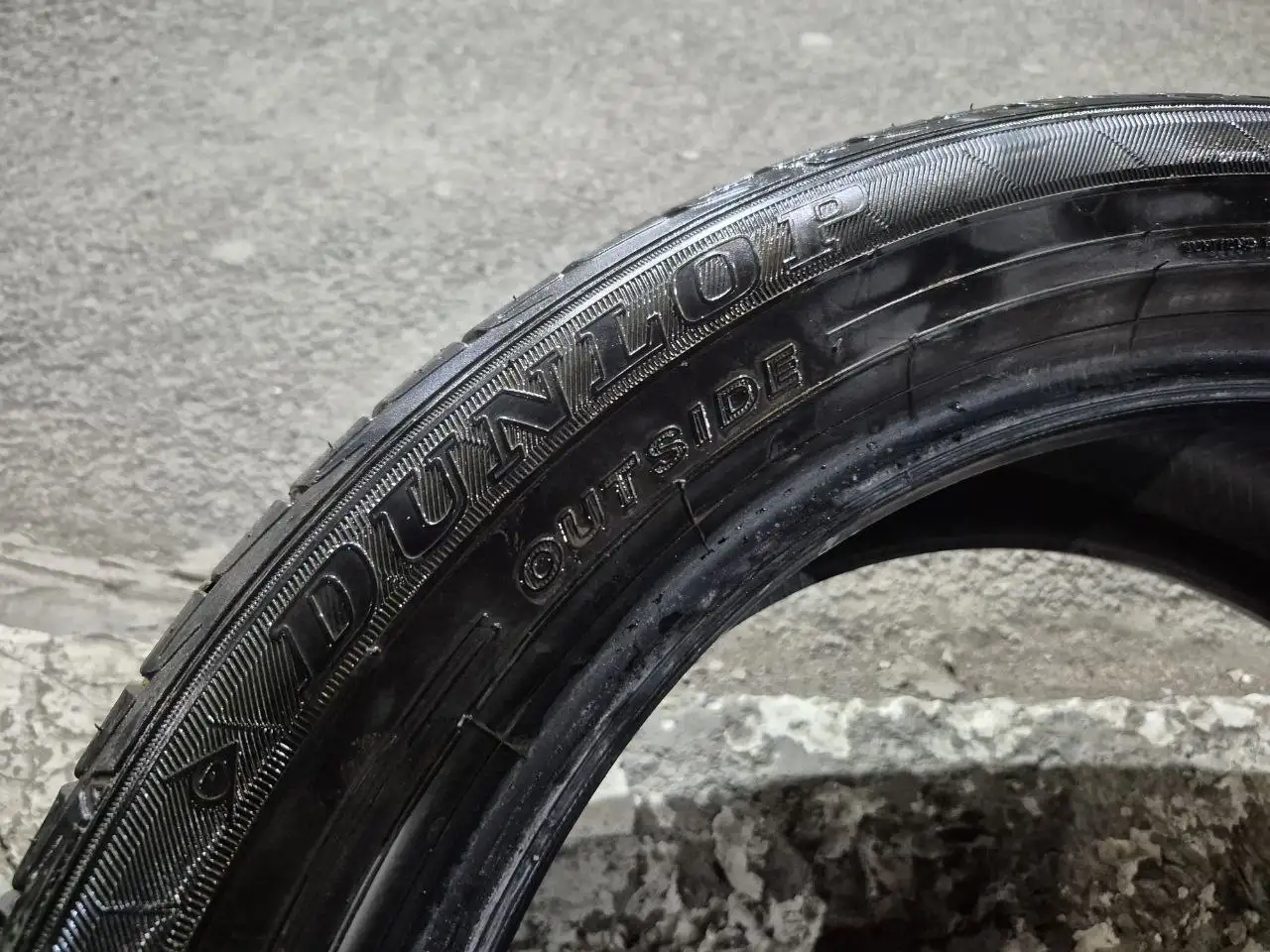Продажа двух баллонов Dunlop 215/50 R17 - Шины и диски (Авто) в Орск или Новотроицк