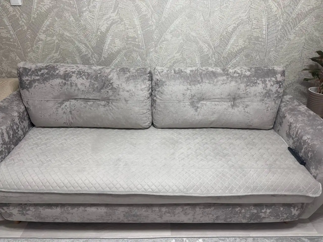 Продам новый комплект диван + кресло на гарантии - Мебель (Для дома и дачи) в Орск-Новотроицк