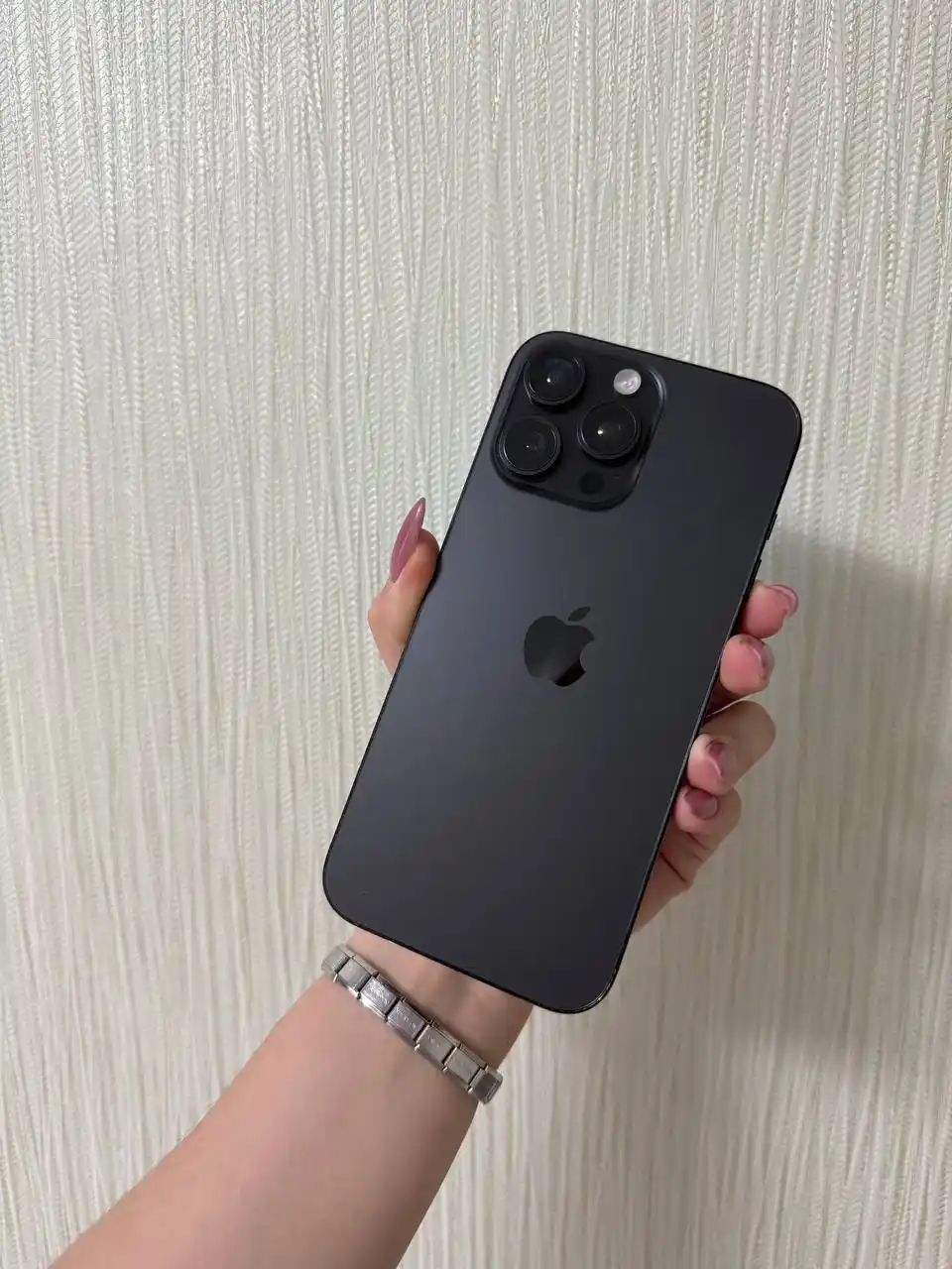 Продам или обменяю iPhone 16 Pro Max 256GB