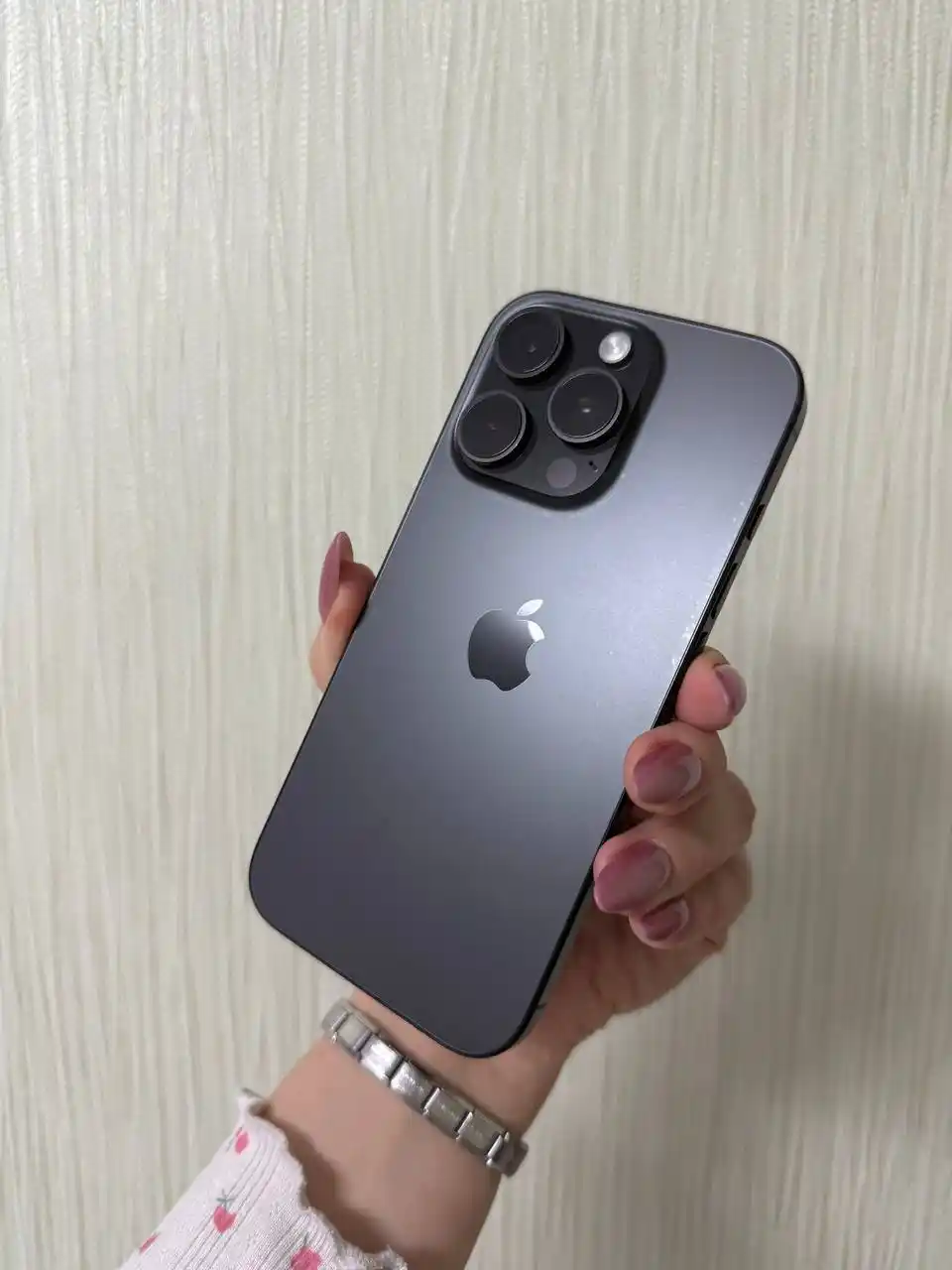 Продам или обменяю iPhone 16 Pro 256 ГБ