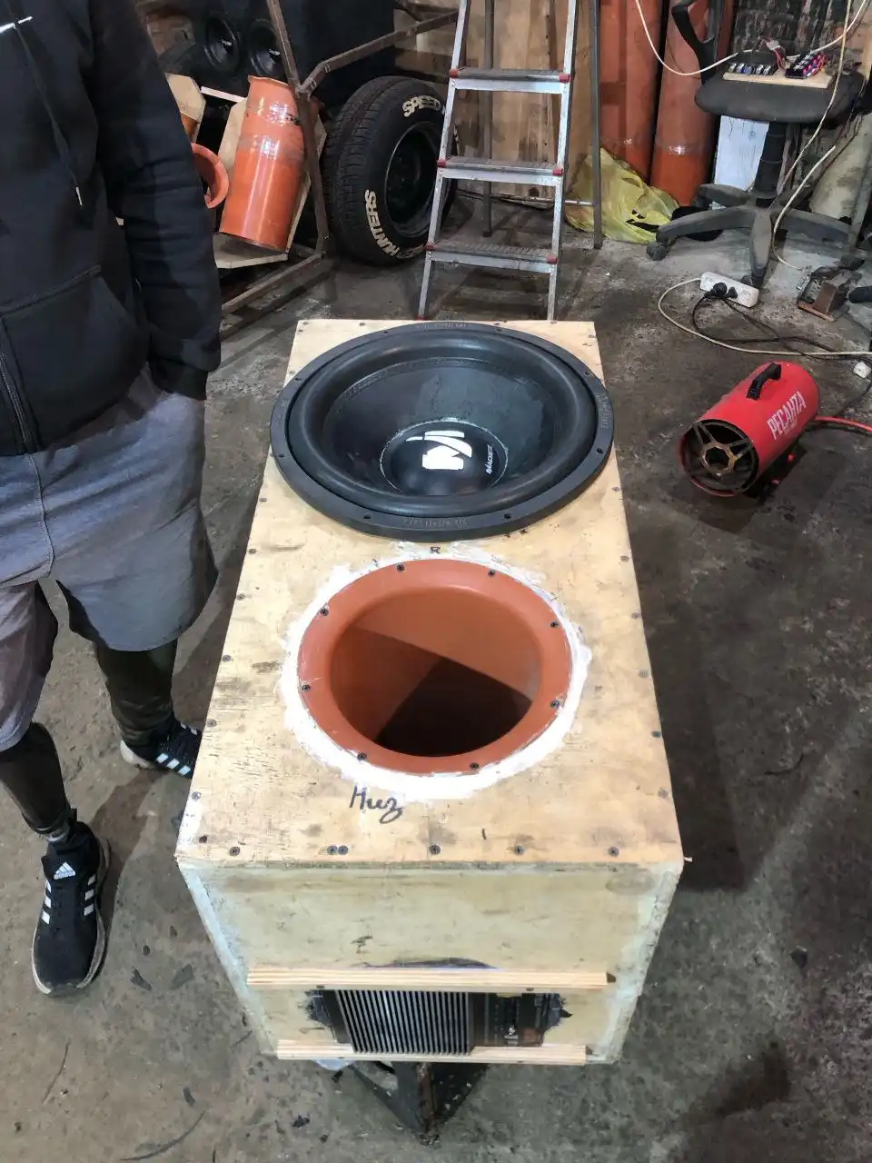 Сабвуфер с усилителем для автозвука - Автозвук (Авто) в Кемерово