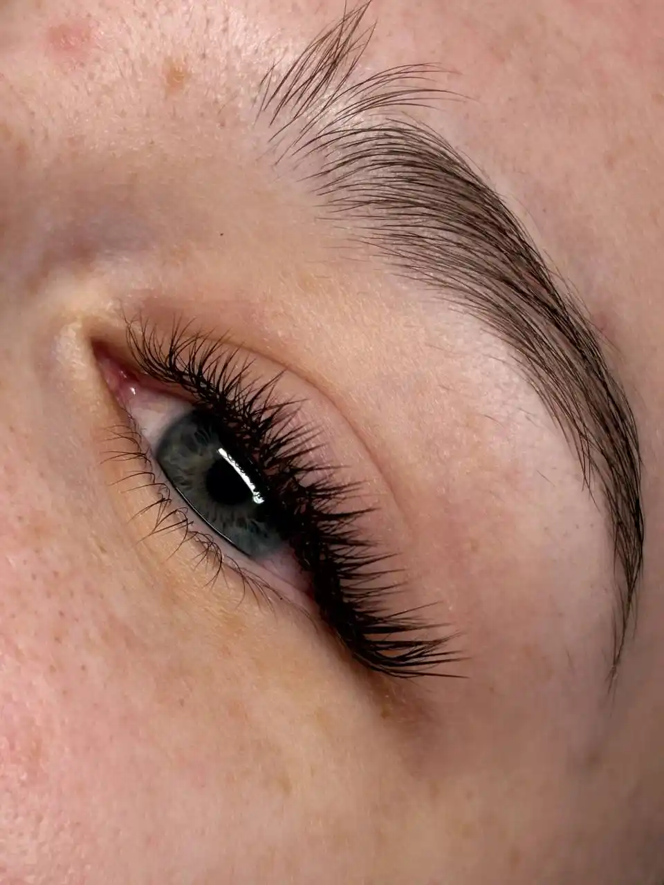 Наращивание ресниц и модели на брови - Красота и здоровье в Котельники