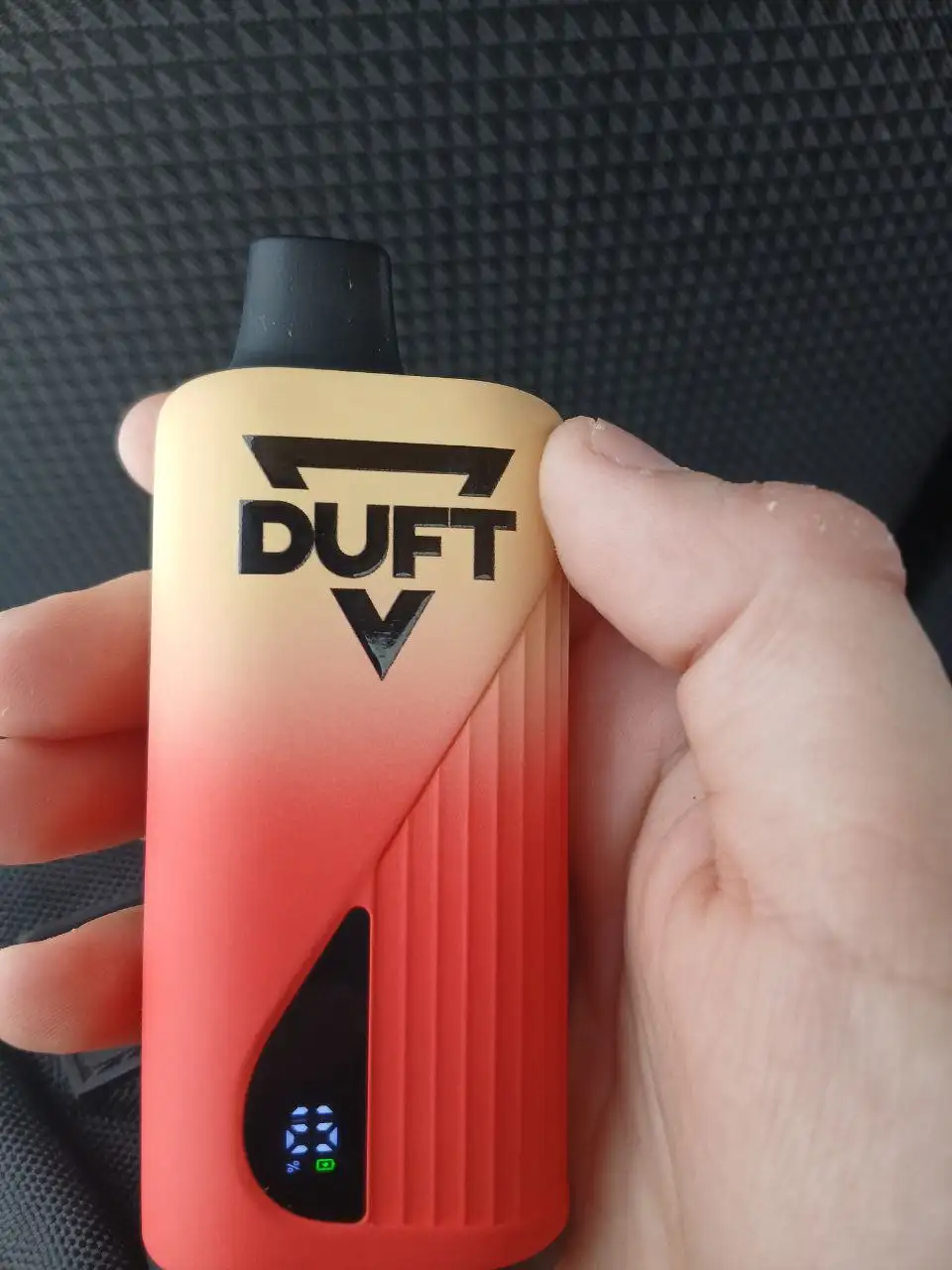 Продажа почти новой 70% жижи, клубнично-кокосовые конфеты - Барахолка в Ярославль