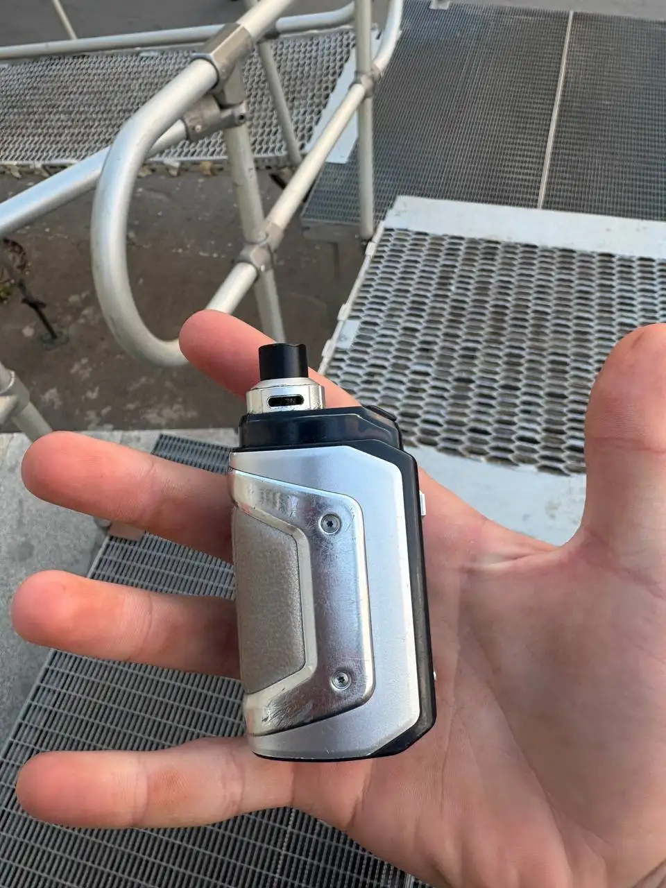Aegis Hero 5 в хорошем состоянии - Вейпы (Хобби и отдых) в Ярославль