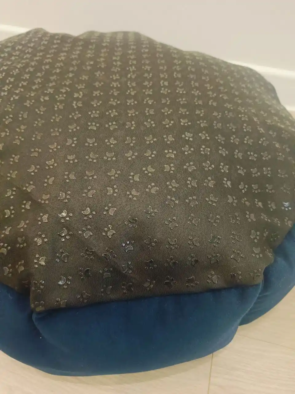 Лежанки для собак