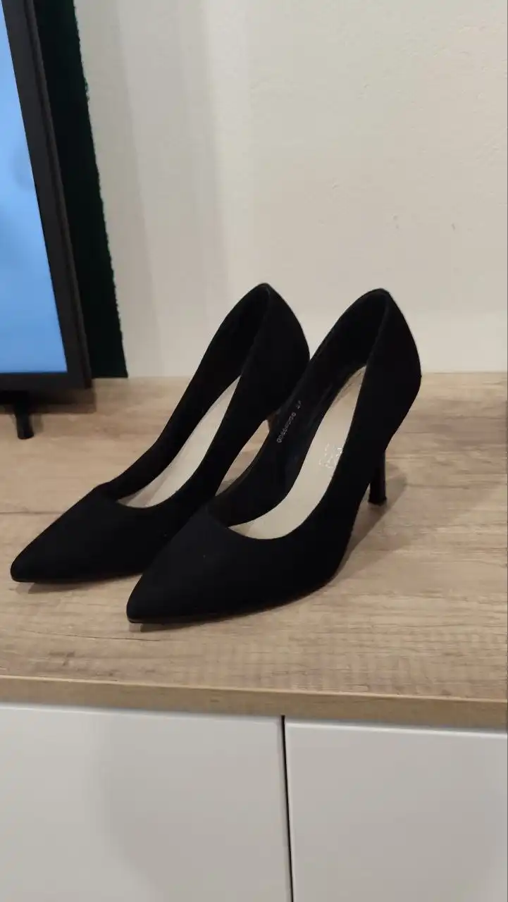 Отдам обувь разных размеров