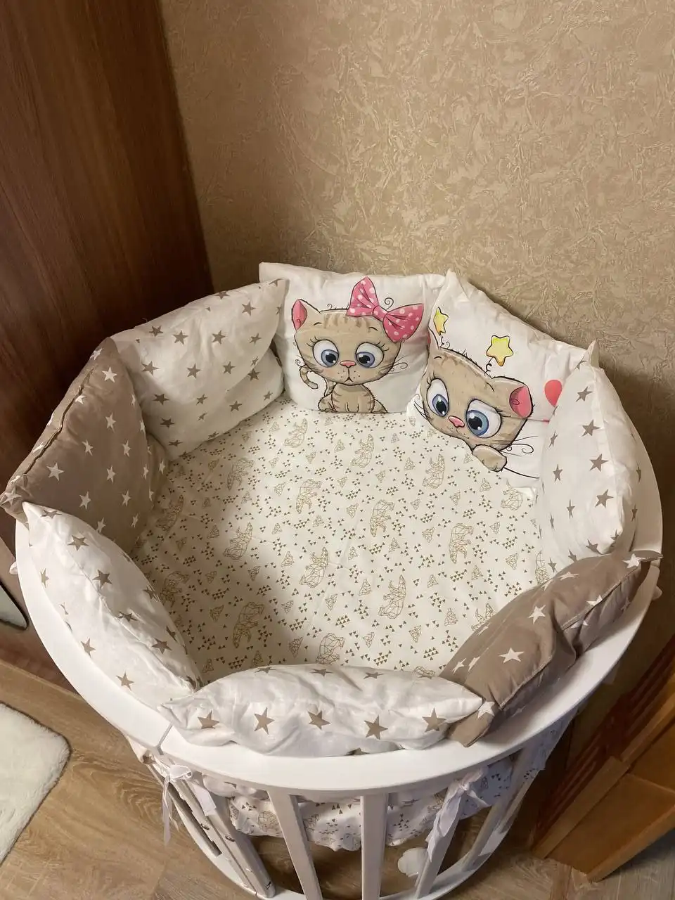 Продажа кроватки с двумя матрасами