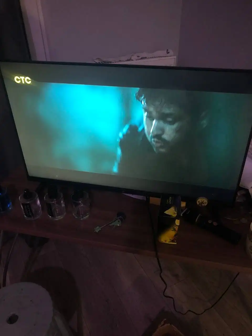 Продам телевизор