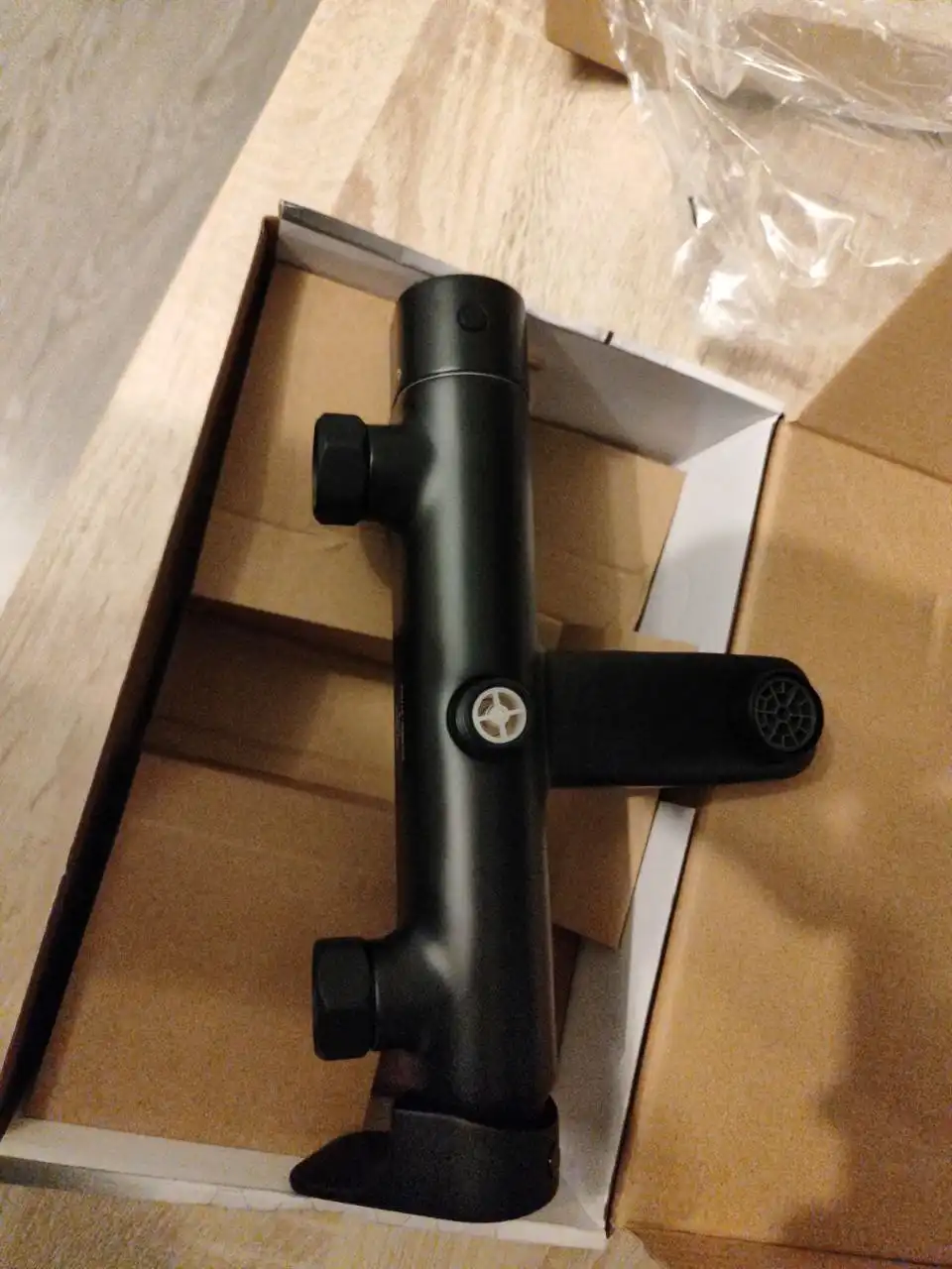 Смеситель для ванны и душа Remix черный матовый