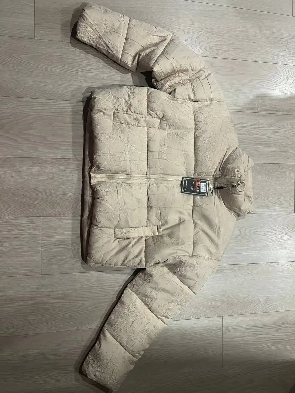 Продам новую куртку 46-48 размер