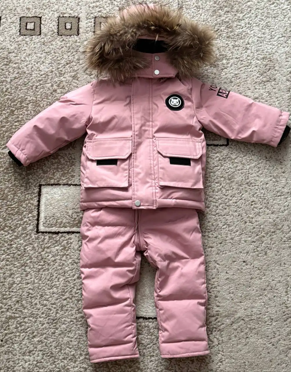 Продам зимний костюм размер 90