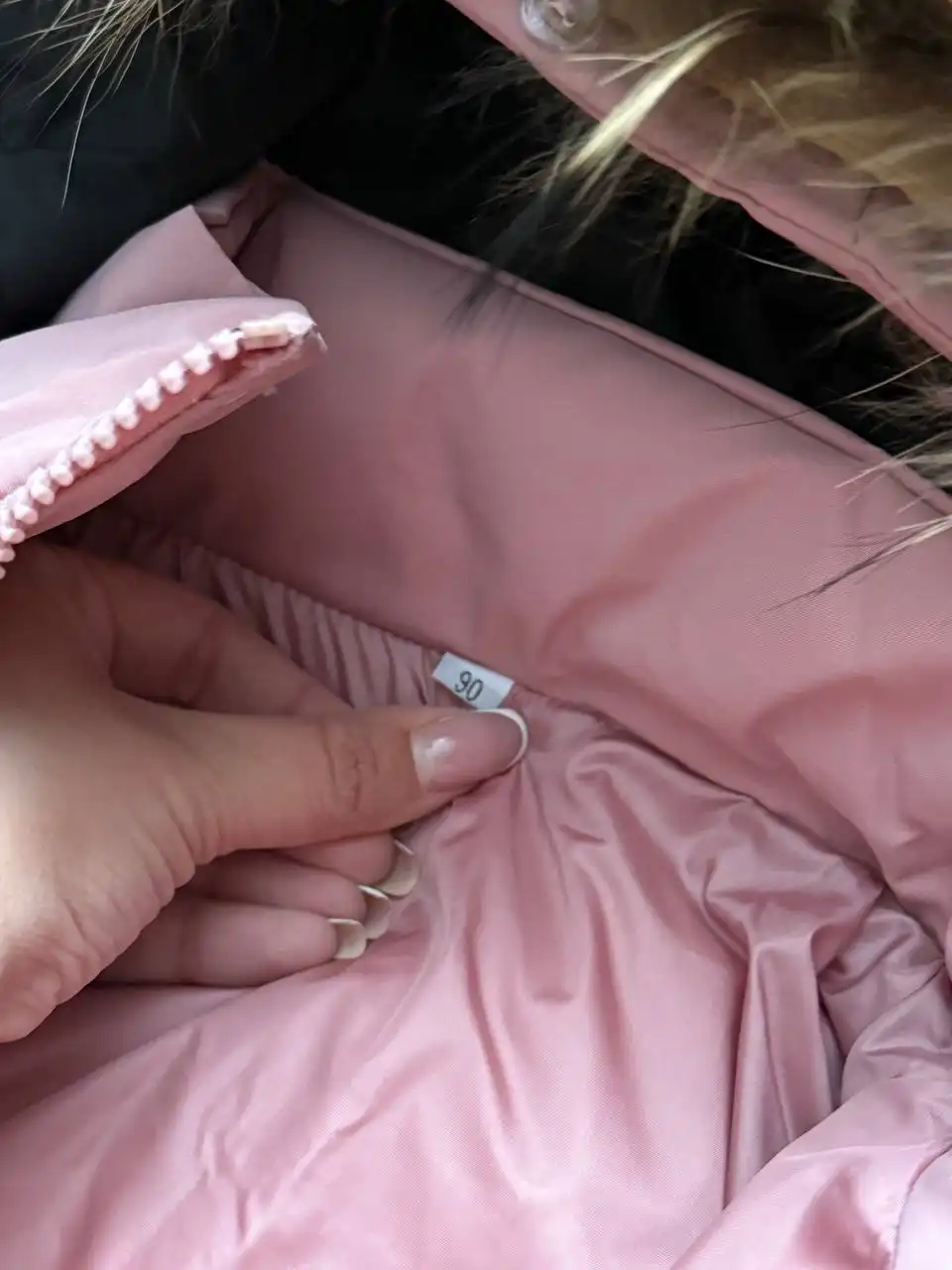 Продам зимний костюм размер 90