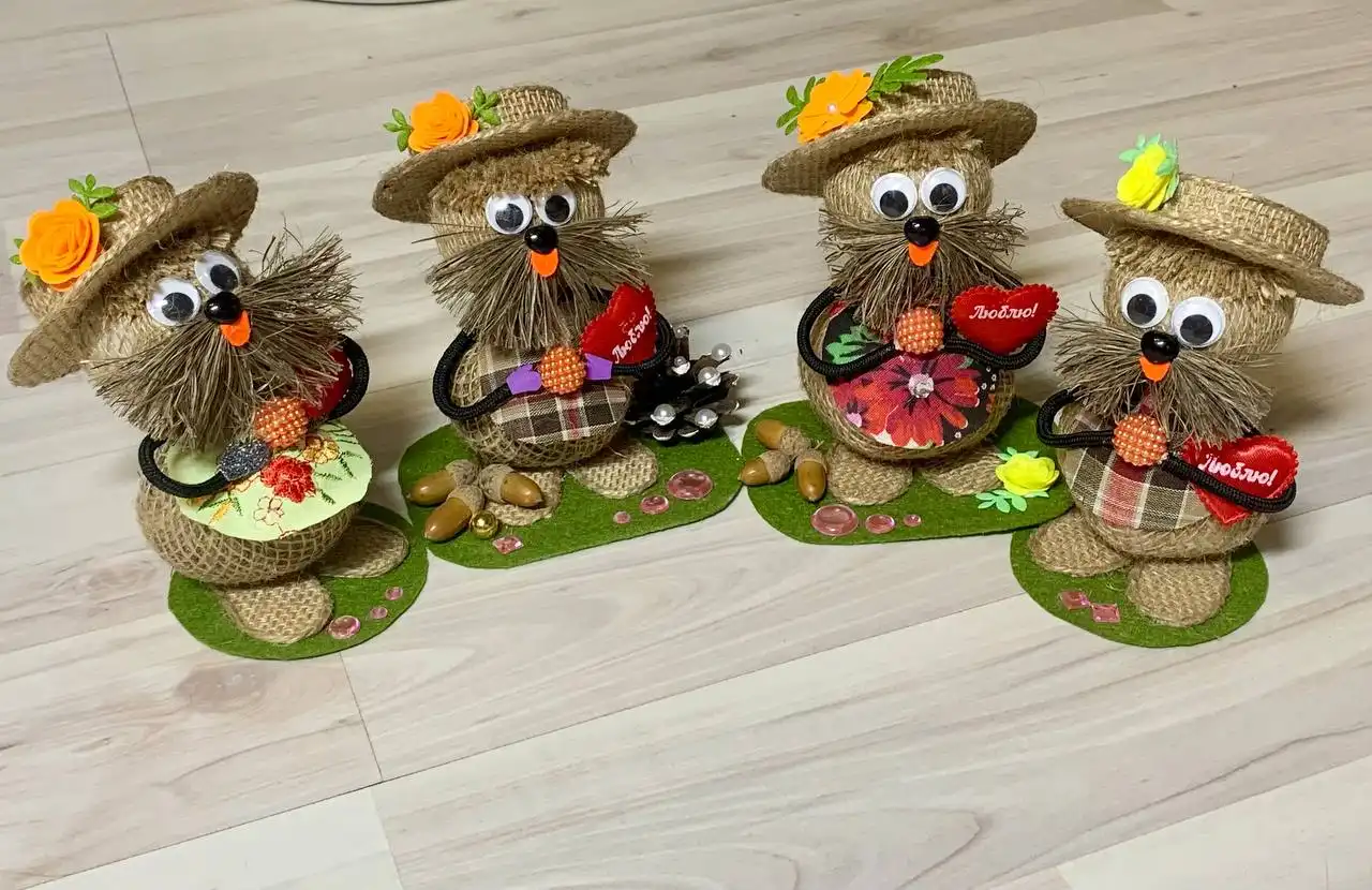 Продам домовых ручной работы